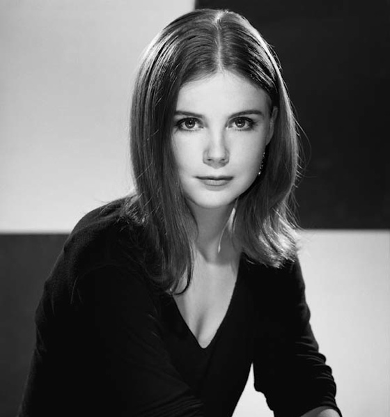 Isabelle Carr&eacute;